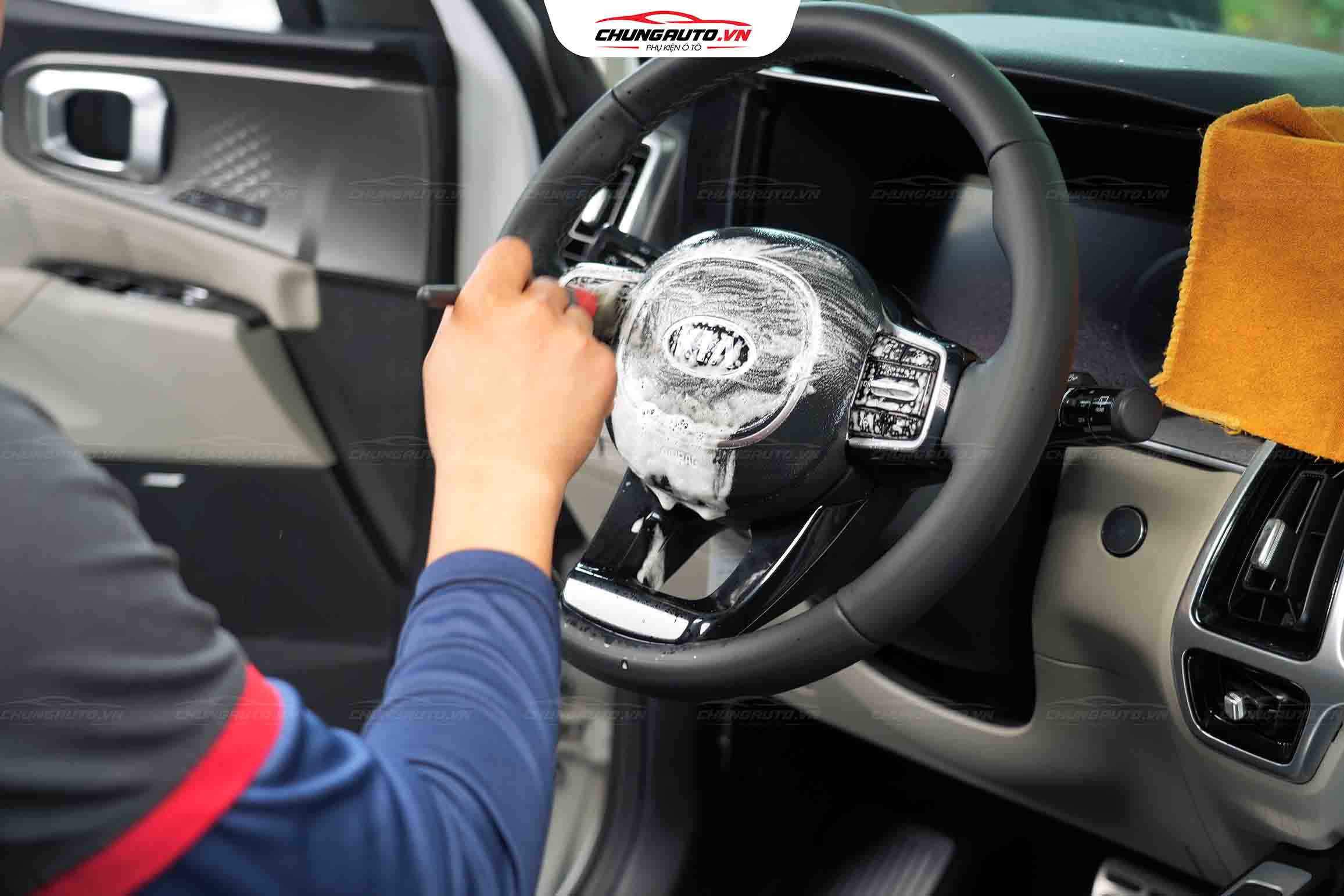 Vệ sinh Volang tại ChungAuto