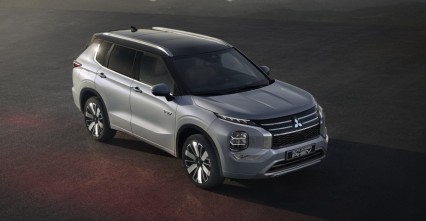 Từ phiên bản 2026, Mitsubishi Outlander sẽ chỉ có bản hybrid