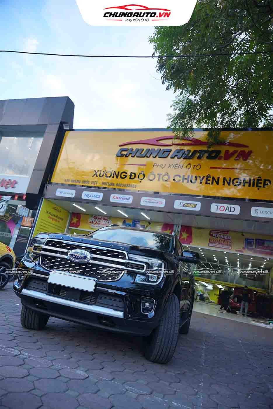 Hoàn thành dán PPF cho Ford Everest tại ChungAuto