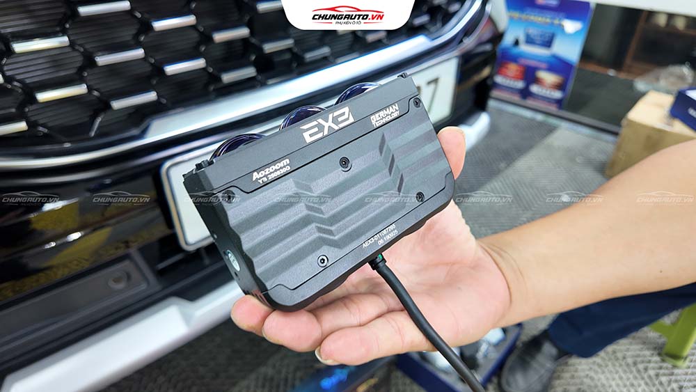 Đèn bi pha được lắp cho Ford Everest tại ChungAuto