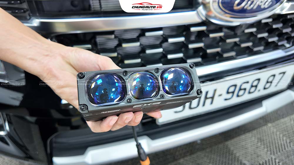 Lắp đèn bi pha cho Ford Everest
