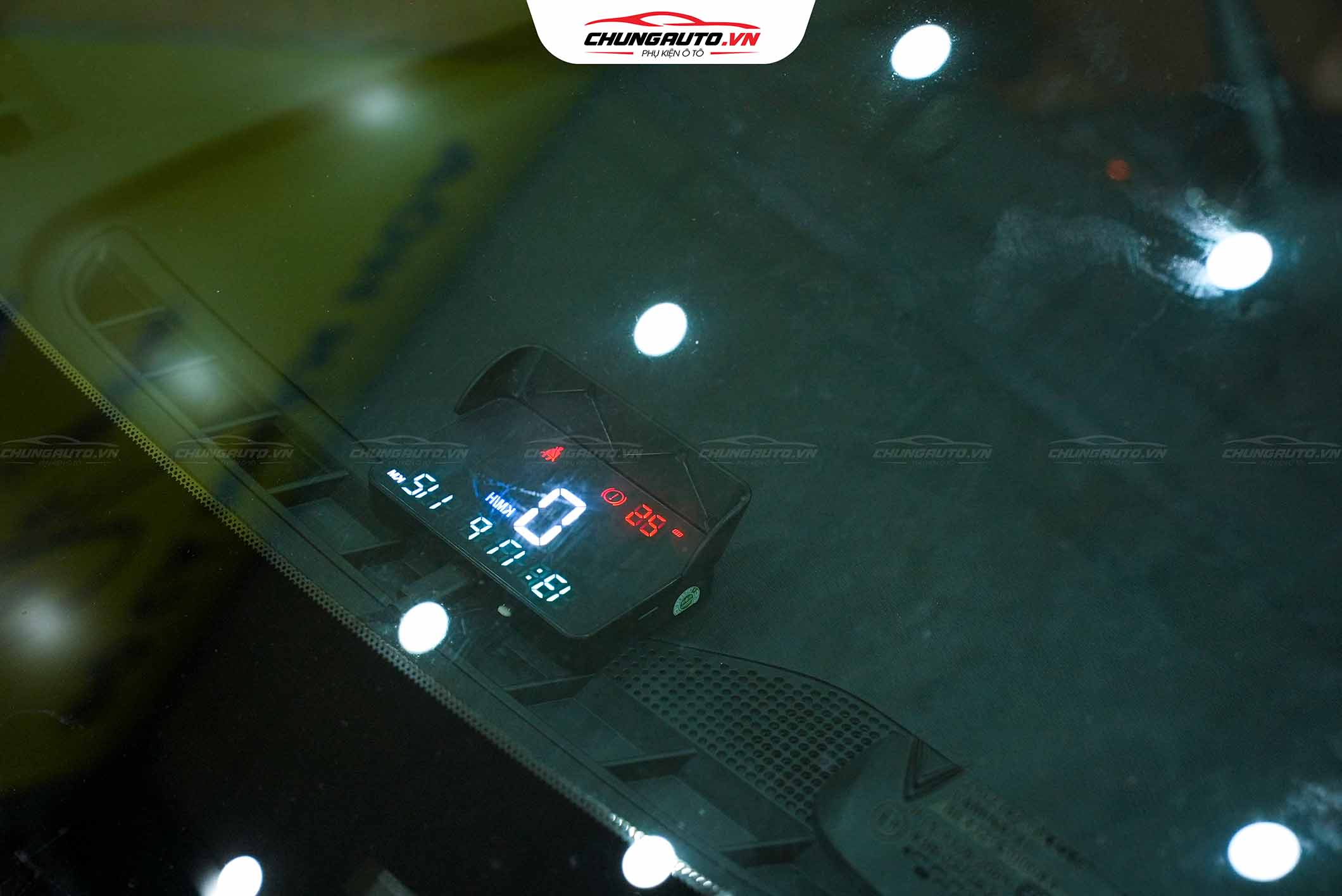 Màn HUD cho Vinfast Limo Green